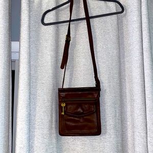 Authentic leather fossil bag great condition